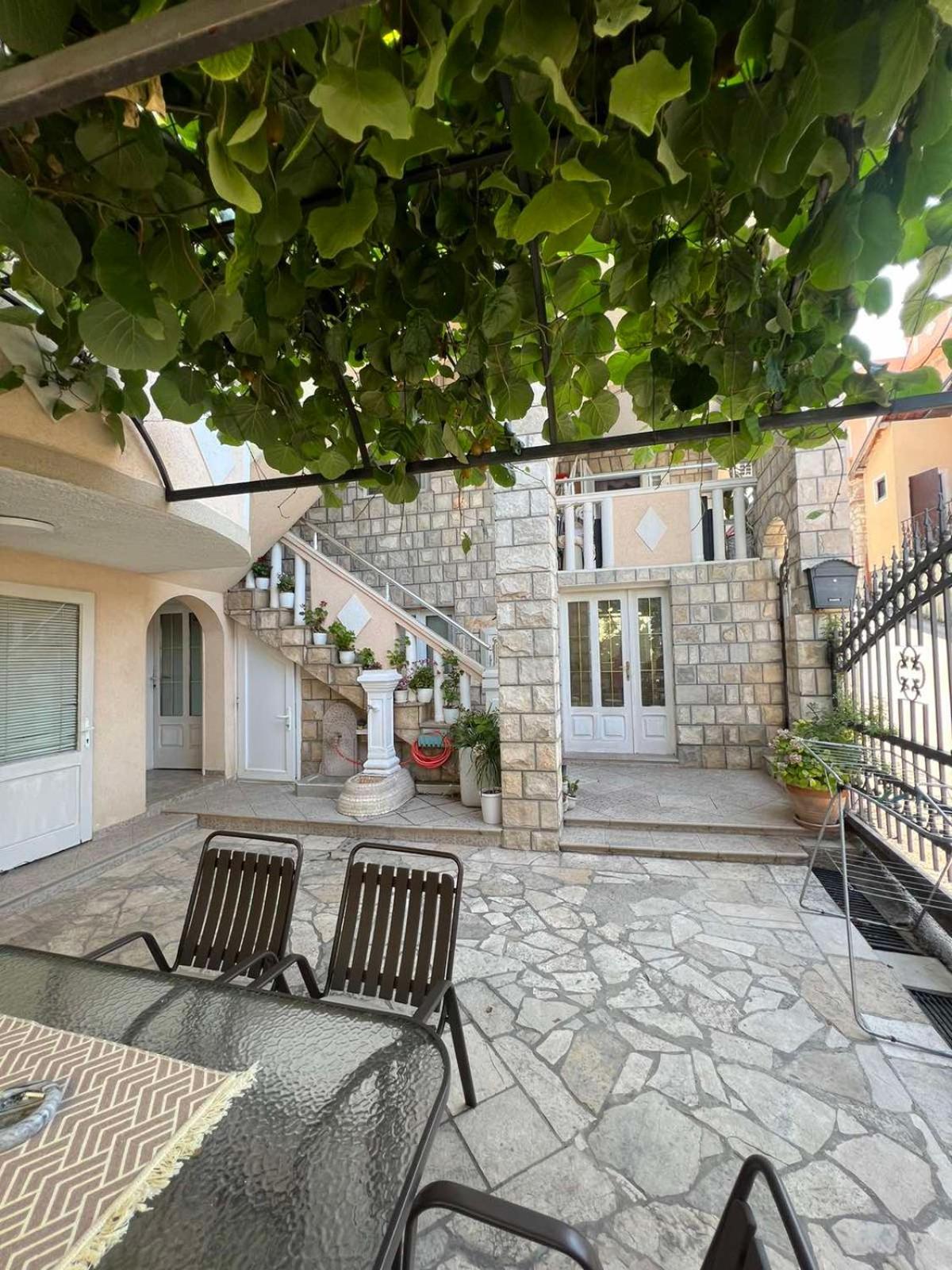 Apartments Moracanin Sutomore Exterior foto